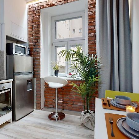 New Stylish Place For Couple Bratislava Buitenkant foto